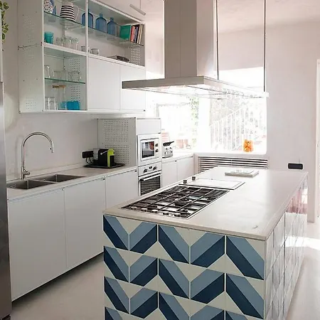 Sleeps 9 Pool Air Con Wifi فيلة أمالفي