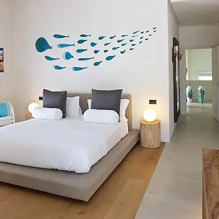 Sleeps 9 Pool Air Con Wifi فيلة