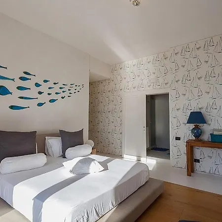 Sleeps 9 Pool Air Con Wifi أمالفي