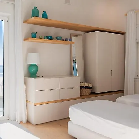 Sleeps 9 Pool Air Con Wifi فيلة أمالفي